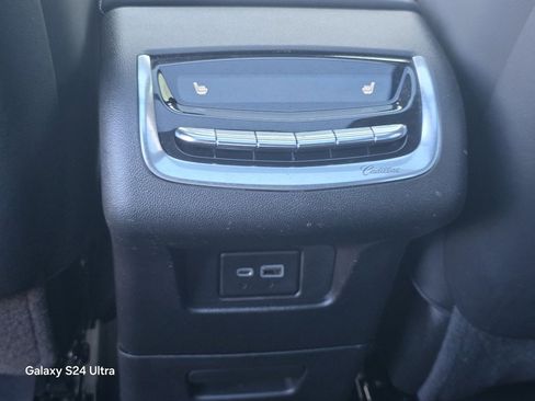 Used 2020 Cadillac XT6 Premium Luxury image 19