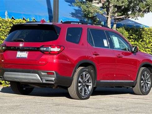 Certified 2023 Honda Pilot Elite image 4