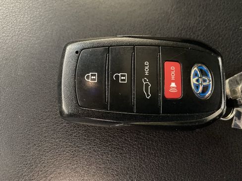 Used 2021 Toyota Venza Limited w/ Advanced Technology Package AWD/4WD image 38