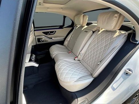 New 2025 Mercedes-Benz S 580 4MATIC Sedan image 13