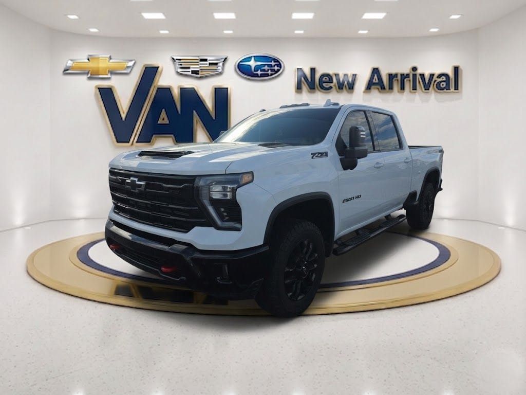 Used 2025 Chevrolet Silverado 2500 LTZ w/ Trail Boss Package AWD/4WD image 1