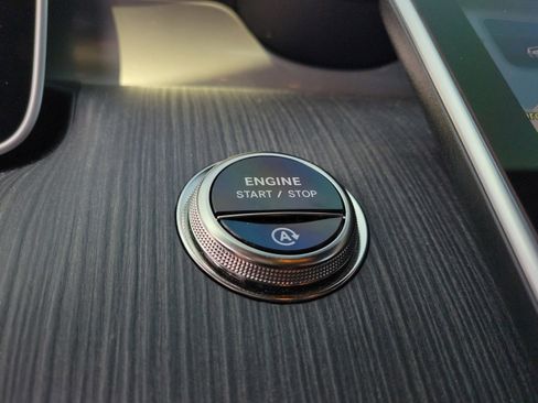 Used 2026 Mercedes-Benz CLE 300 4MATIC Coupe image 20