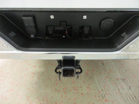 Used 2021 GMC Sierra 2500 SLT w/ SLT Preferred Package image 7