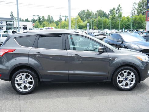 Used 2016 Ford Escape Titanium AWD/4WD image 6
