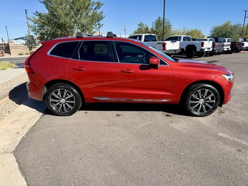 Used 2019 Volvo XC60 T8 Inscription w/ Advanced Package image 2