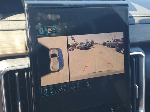 Used 2024 GMC Acadia Denali w/ Super Cruise Package image 26