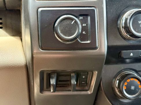Used 2018 Ford F250 XLT AWD/4WD image 23