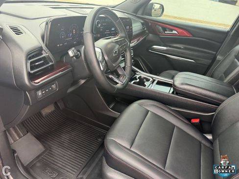 Used 2024 Chevrolet Traverse Z71 w/ Enhanced Driving Package AWD/4WD image 20