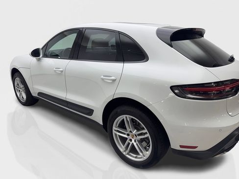Used 2022 Porsche Macan image 14