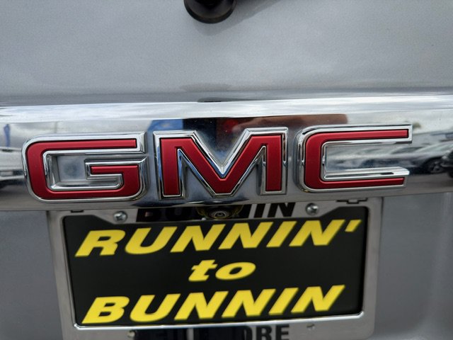 Used 2023 GMC Acadia SLT AWD/4WD image 48