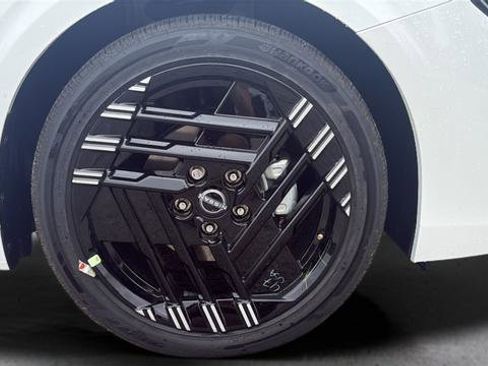 New 2026 Nissan Sentra SR FWD image 39