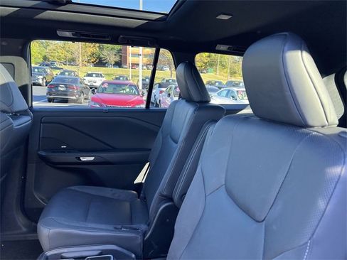 Used 2024 Lexus TX 500h AWD image 21