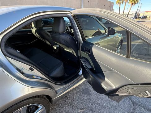 Used 2019 Lexus IS 350 F Sport image 17