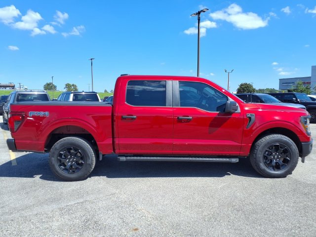 Used 2025 Ford F150 STX w/ Equipment Group 201A FX4 AWD/4WD image 9