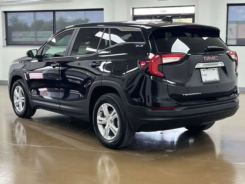 Used 2024 GMC Terrain SLE FWD image 7
