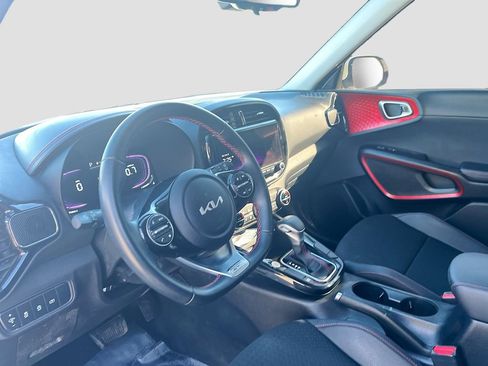 Used 2025 Kia Soul GT-Line image 9