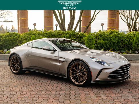 Used 2025 Aston Martin V8 Vantage Coupe image 1
