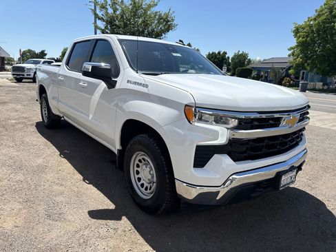 Used 2022 Chevrolet Silverado 1500 LT w/ Max Trailering Package AWD/4WD image 7