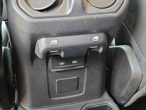 Used 2022 Jeep Gladiator Mojave w/ LED Lighting Group AWD/4WD image 16