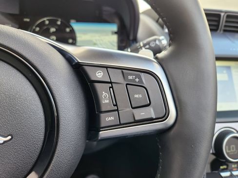 Used 2023 Jaguar F-TYPE Convertible RWD image 28