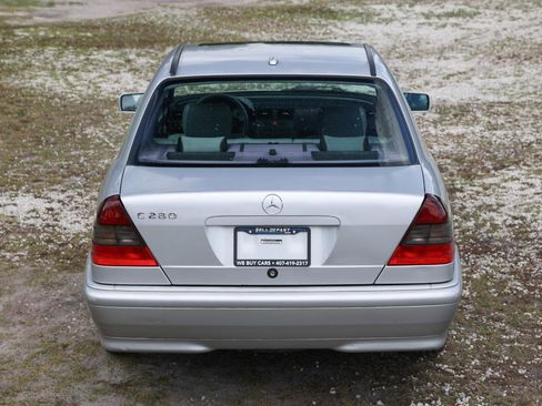 Used 2000 Mercedes-Benz C 280 Sedan image 9