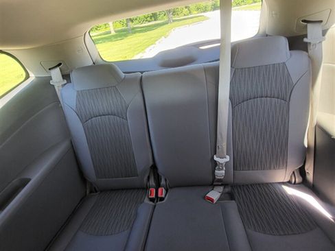 Used 2015 Chevrolet Traverse LS FWD image 13