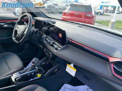New 2026 Chevrolet TrailBlazer RS w/ Convenience Package AWD/4WD image 12