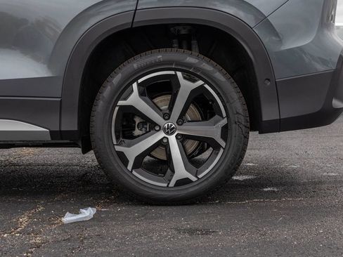 New 2026 Volkswagen Tiguan SE AWD/4WD image 44