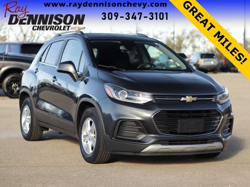 Used 2017 Chevrolet Trax LT image 1