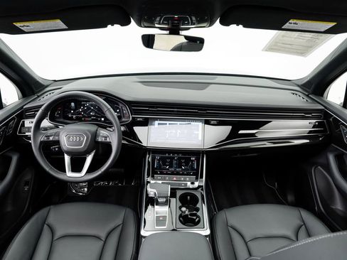 Certified 2025 Audi Q7 2.0T Premium w/ Convenience Plus Package image 19