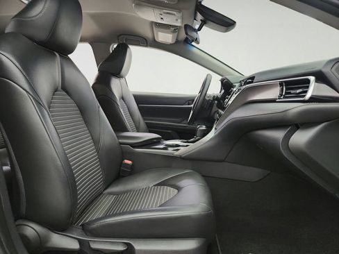 Used 2018 Toyota Camry SE FWD image 23