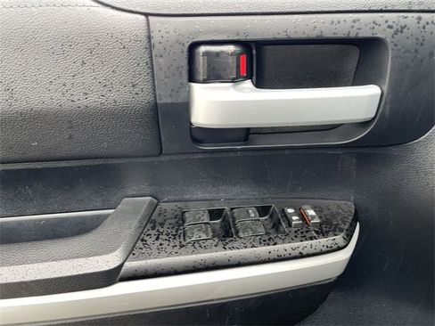 Used 2019 Toyota Tundra SR5 w/ SR5 Convenience Package image 21