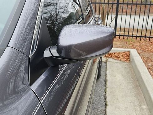 Used 2017 Honda Accord LX image 17