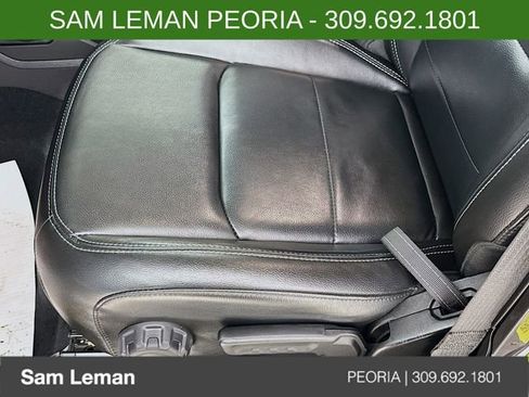 Used 2022 Jeep Wrangler Unlimited Sahara w/ Cold Weather Group image 19