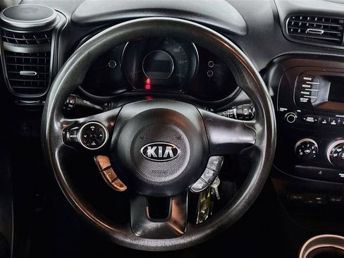 Used 2016 Kia Soul FWD image 13