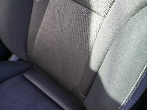 Used 2025 Nissan Rogue SV image 23