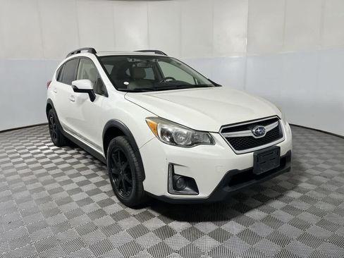 Used 2016 Subaru Crosstrek 2.0i Limited AWD/4WD image 2