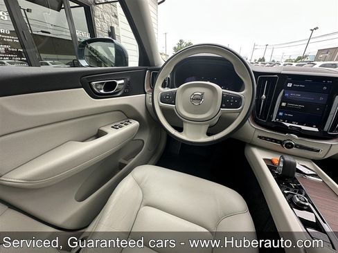 Used 2022 Volvo XC60 B5 Momentum w/ Climate Package AWD/4WD image 23