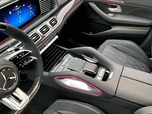 New 2026 Mercedes-Benz GLS 63 AMG 4MATIC image 8