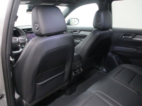 New 2026 GMC Terrain Elevation w/ Elevation Premium Package AWD/4WD image 33