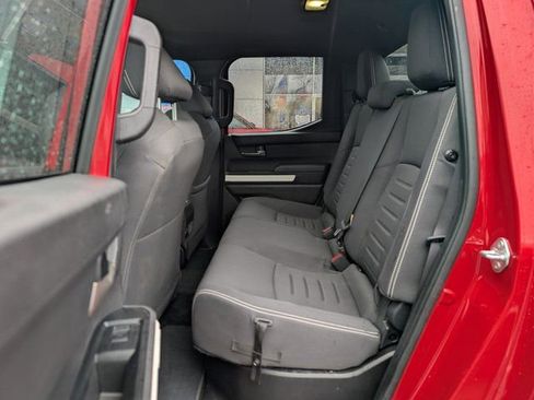 Used 2024 Toyota Tacoma TRD Off-Road image 15