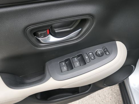 Used 2023 Honda HR-V LX image 13