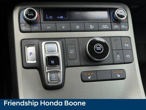 Used 2024 Hyundai Palisade SEL FWD image 27