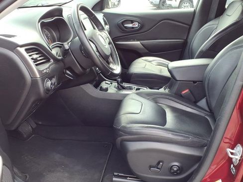 Used 2021 Jeep Cherokee Latitude Lux AWD/4WD image 8