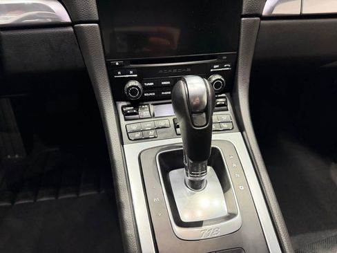 Used 2019 Porsche 718 Cayman RWD image 32