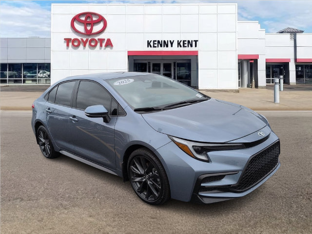 Used 2025 Toyota Corolla SE FWD image 1