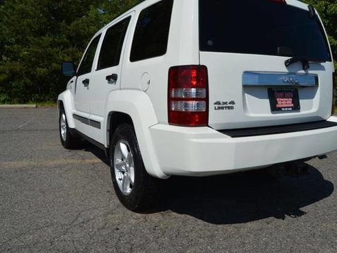 Used 2009 Jeep Liberty Limited w/ Premium Group AWD/4WD image 64