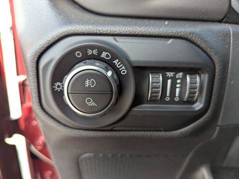 Used 2021 Jeep Gladiator Sport image 22