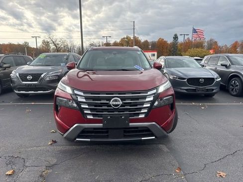 Used 2024 Nissan Rogue SL image 7