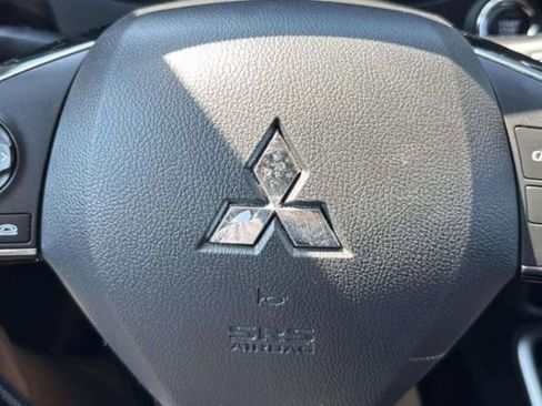 Used 2020 Mitsubishi Outlander SE AWD/4WD image 24
